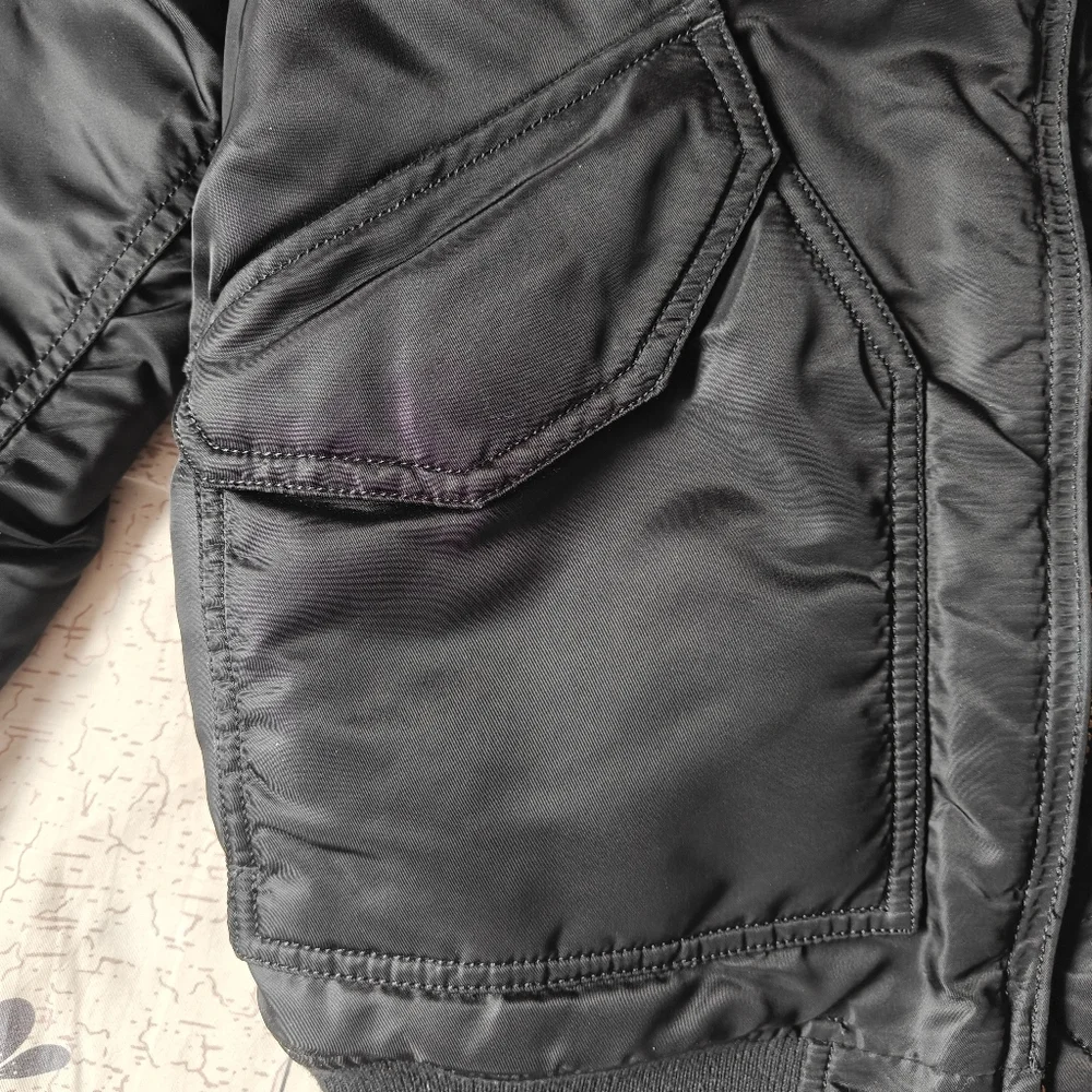 Alpha Industries Black Bomber Jacket - Picture 2 of 9